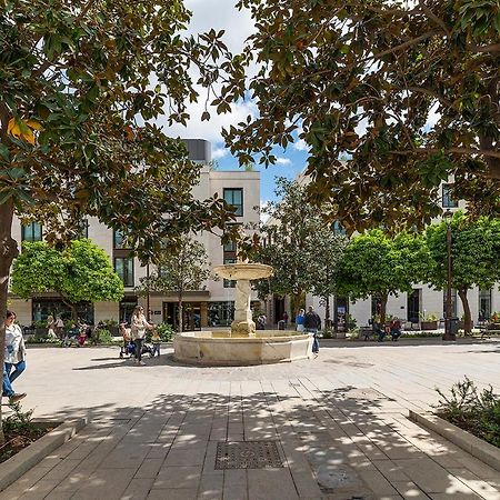 Magdalena Plaza Apartment Sevilla Bagian luar foto