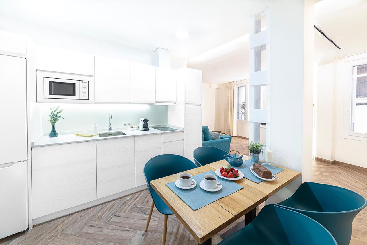 Magdalena Plaza Apartment Sevilla Bagian luar foto