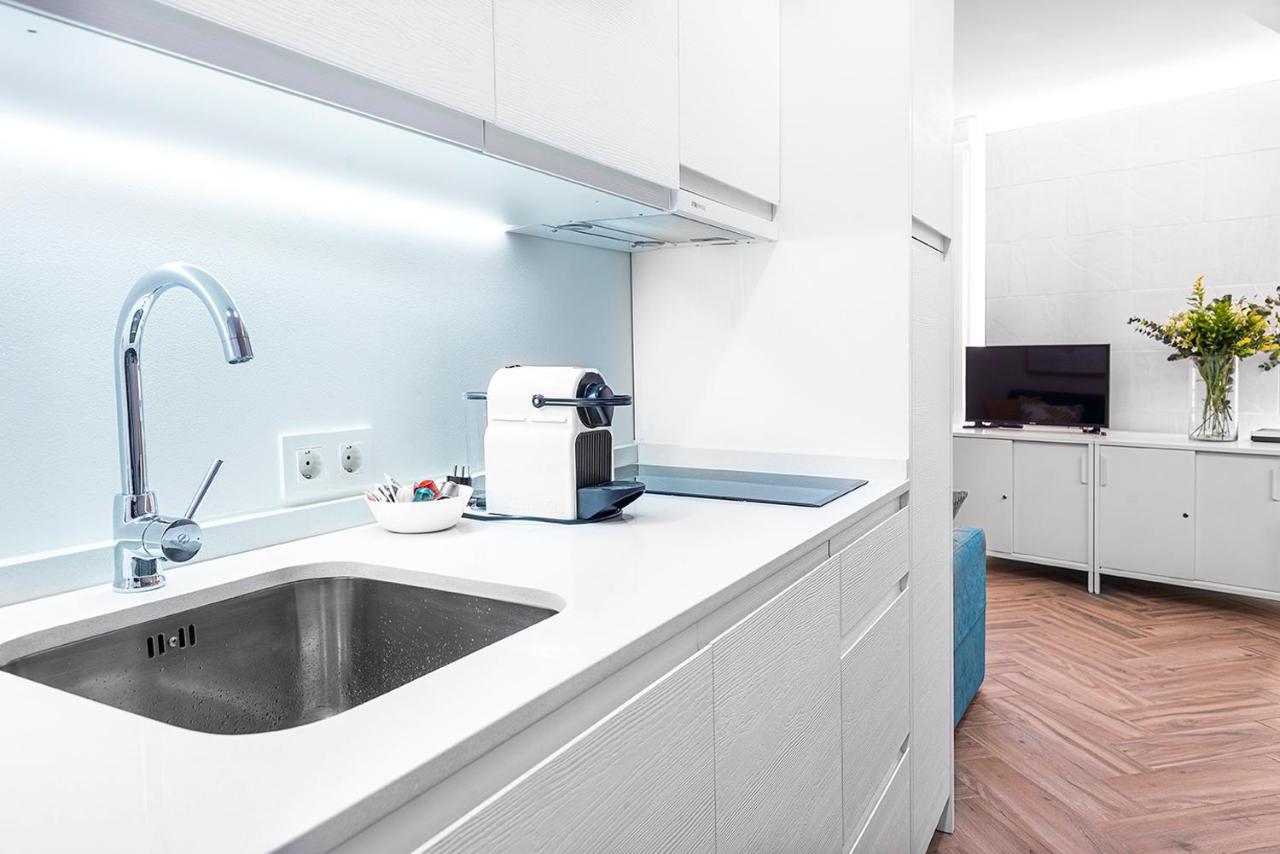Magdalena Plaza Apartment Sevilla Bagian luar foto