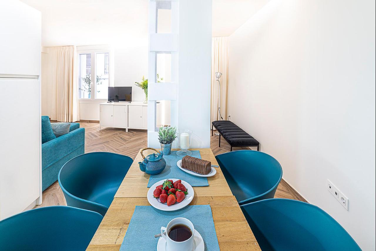 Magdalena Plaza Apartment Sevilla Bagian luar foto