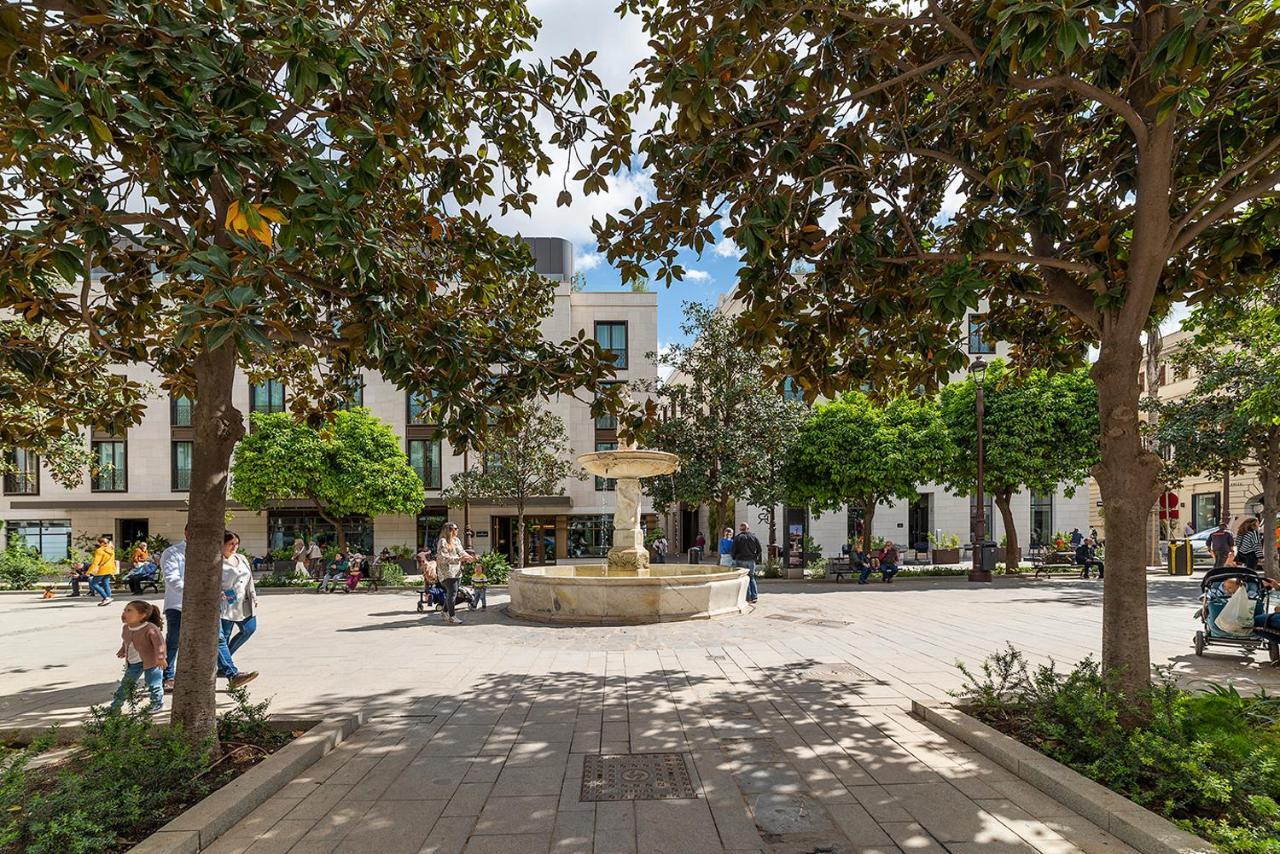 Magdalena Plaza Apartment Sevilla Bagian luar foto