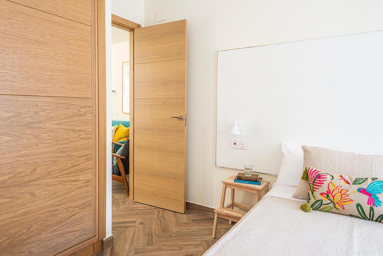 Magdalena Plaza Apartment Sevilla Bagian luar foto